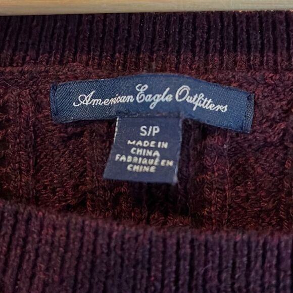 Women’s American Eagle Sweater Size S - Picture 3 of 5